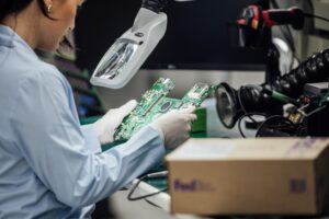 KV - FedEx-Semiconductor
